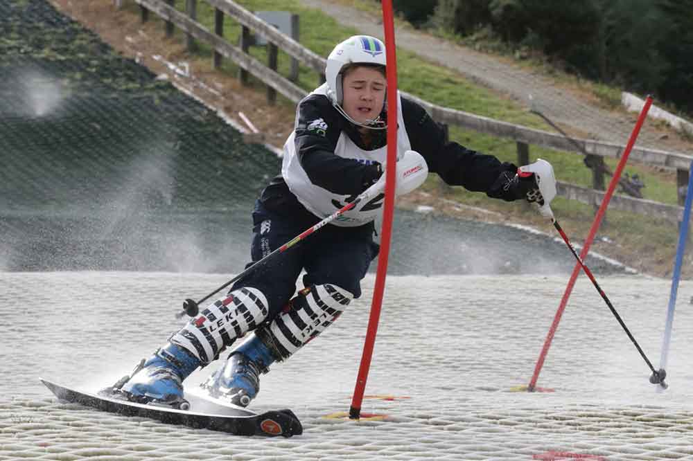 ski racing at Kilternan ski racing at ski club Kilternan